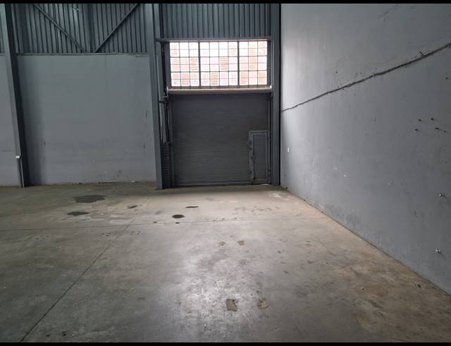 3,000M² WAREHOUSE TO LET IN BENROSE